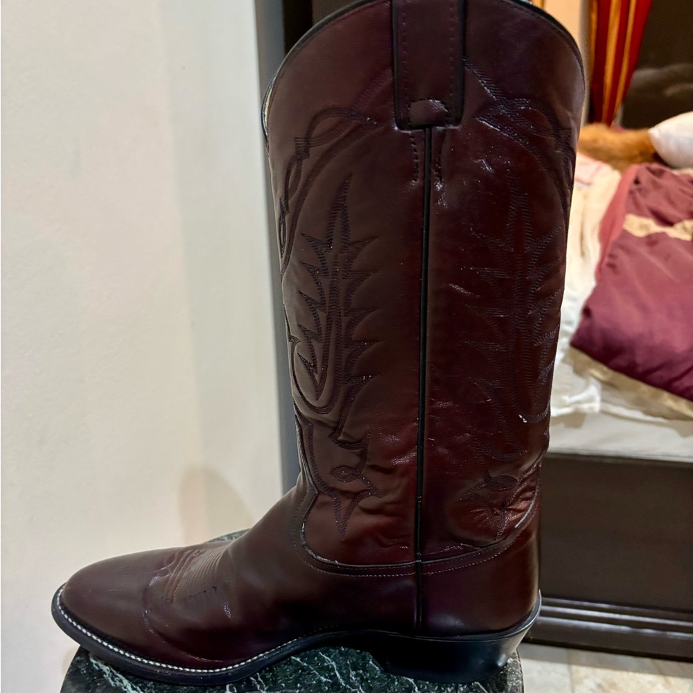 Tony Lama Deep Burgundy Brown Leather Western Boots - Picture 14 of 14